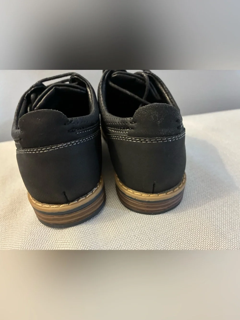 Boys Size 12 M Ashford Hayes Dress / Casual Lace-Up Shoes. Black.